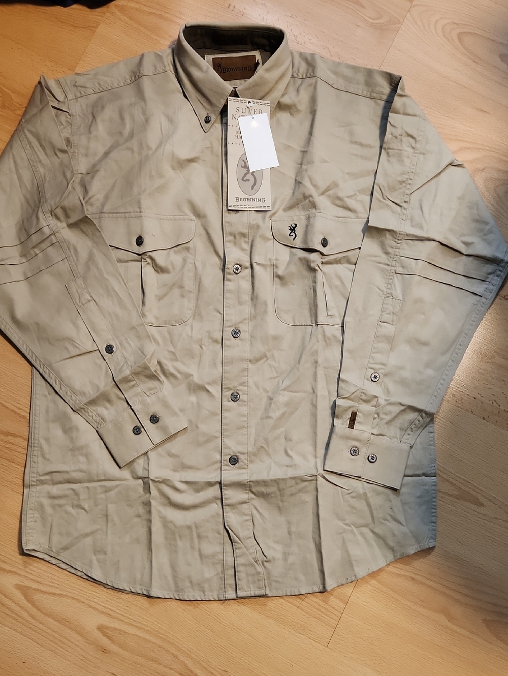 BNWT Browning Men's Long-Sleeve Button-Down Shirt in Light Khaki Size M